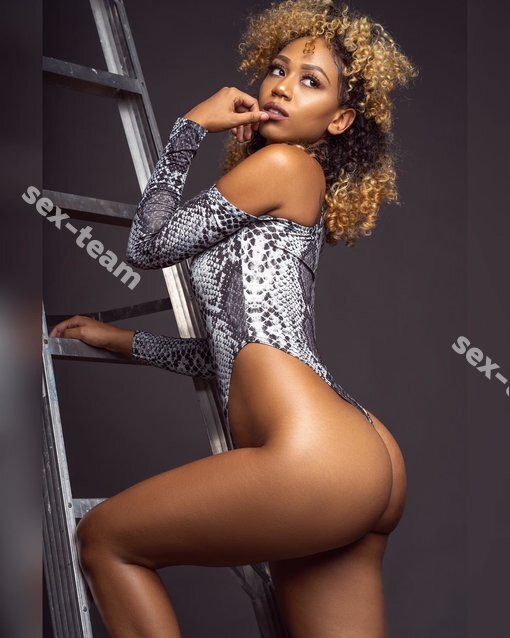 Lora